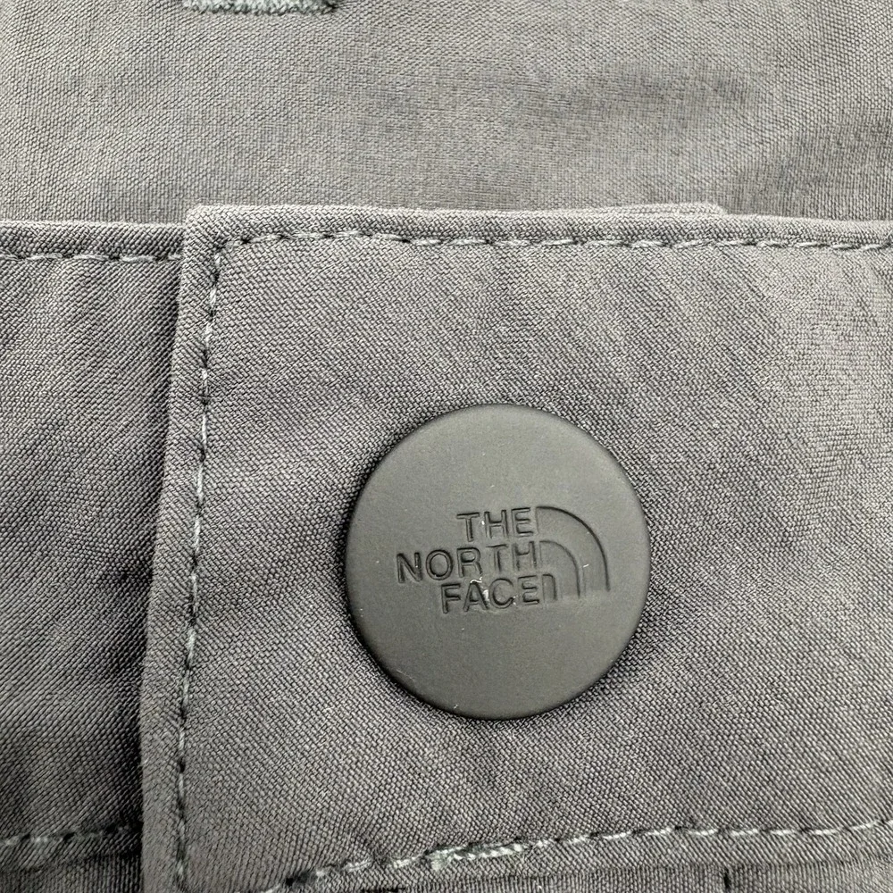 The North Face Paramount Active Shorts Mens 36 Grey Hiking Fishing NF0A5544